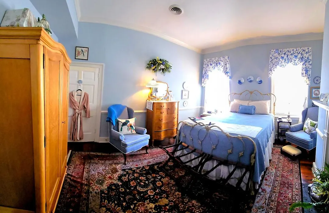 The Richard Johnston Inn & 1890 Caroline House-1