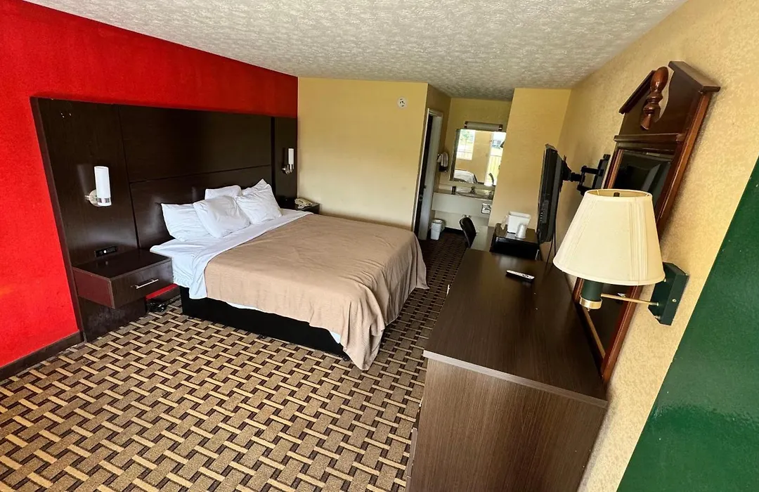 Garden Inn And Suites Near Callaway Gardens Pine Mountain-1