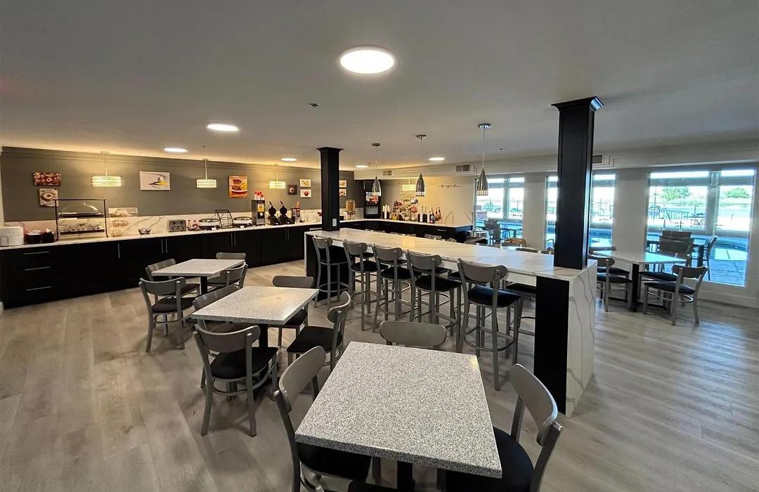 Ramada By Wyndham Springfield North-1