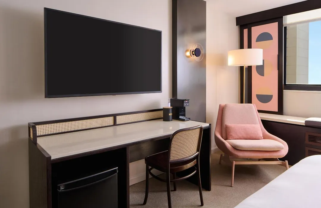 Hotel Renew-1