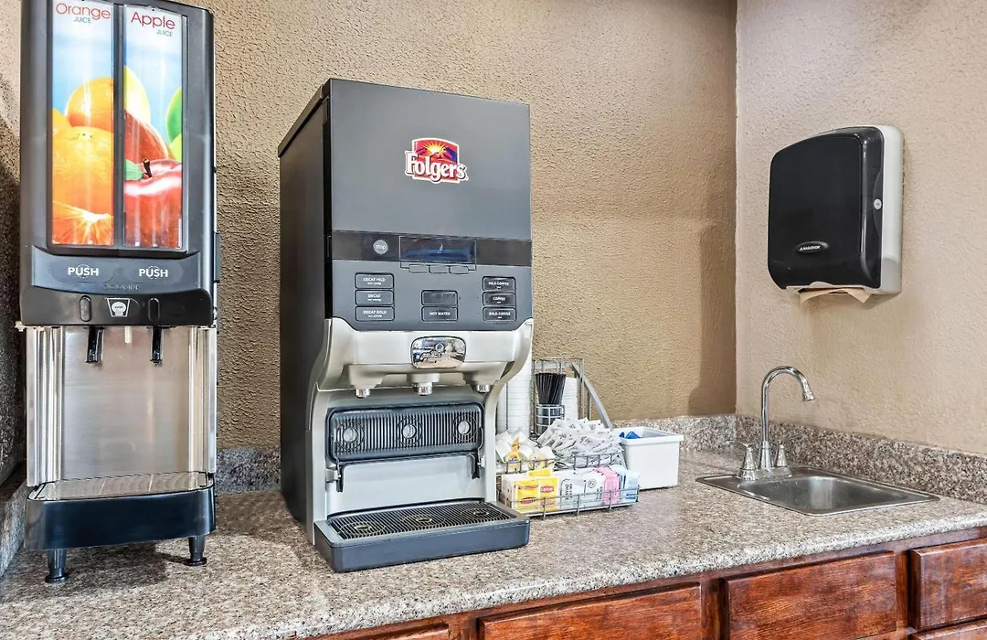 Super 8 By Wyndham Terre Haute-1