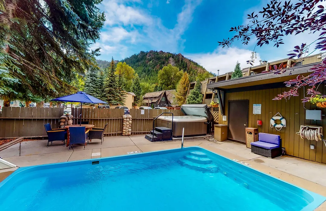 Aspen Mountain Lodge-1