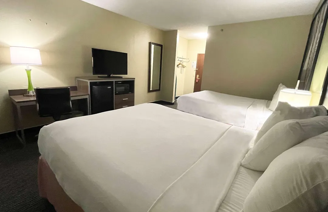 Super 8 By Wyndham St Charles-1