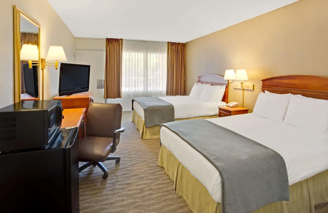 Days Inn By Wyndham Silver Spring-1