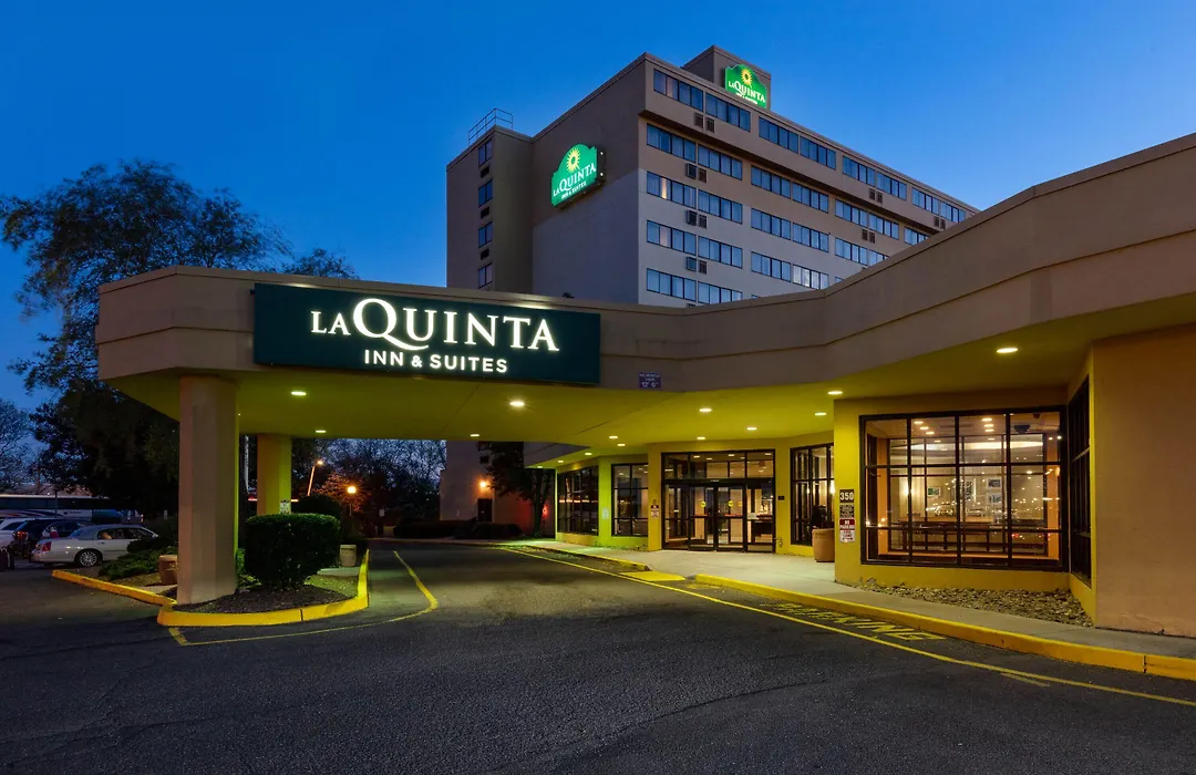 La Quinta By Wyndham Secaucus Meadowlands-1