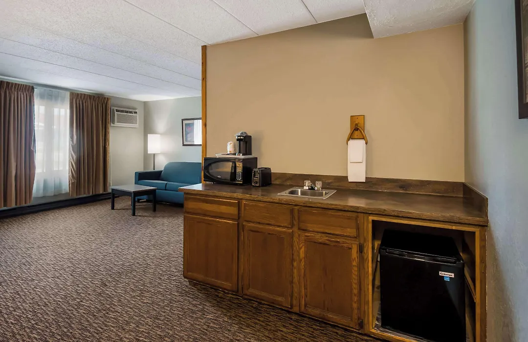 Econo Lodge Duluth Near Miller Hill Mall-1