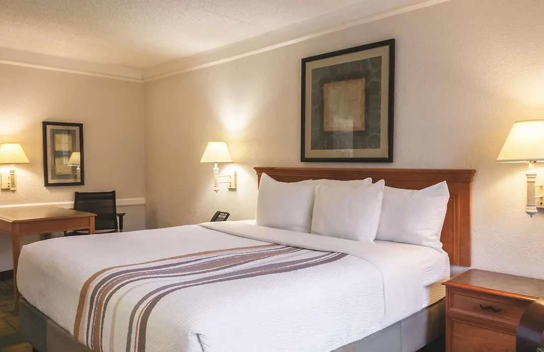 La Quinta Inn By Wyndham New Orleans West Bank / Gretna-1