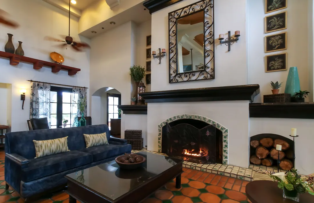 Oxford Suites Pismo Beach-1