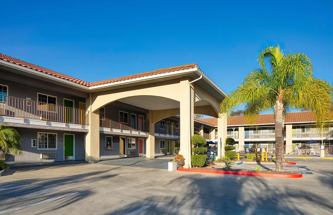 Signature Temecula-1
