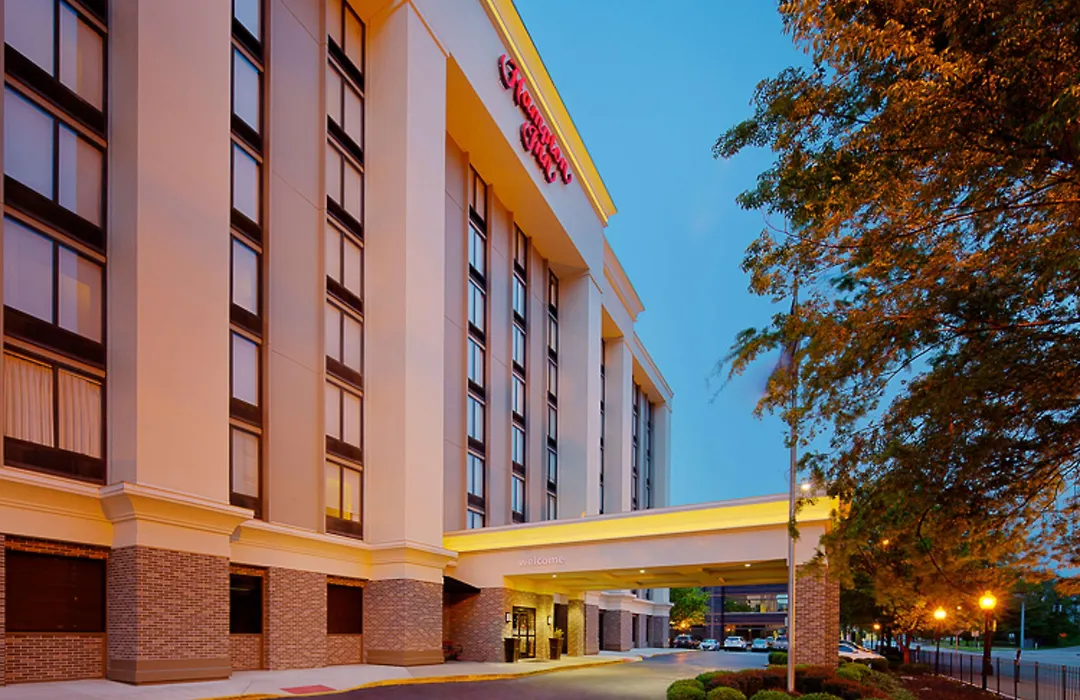 Hampton Inn Louisville Downtown-1