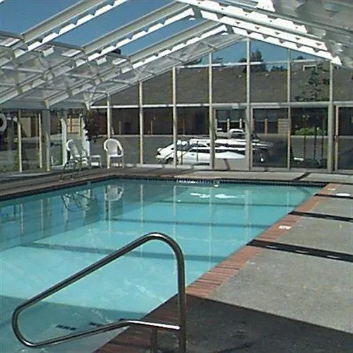 Brookings Inn Resort-1