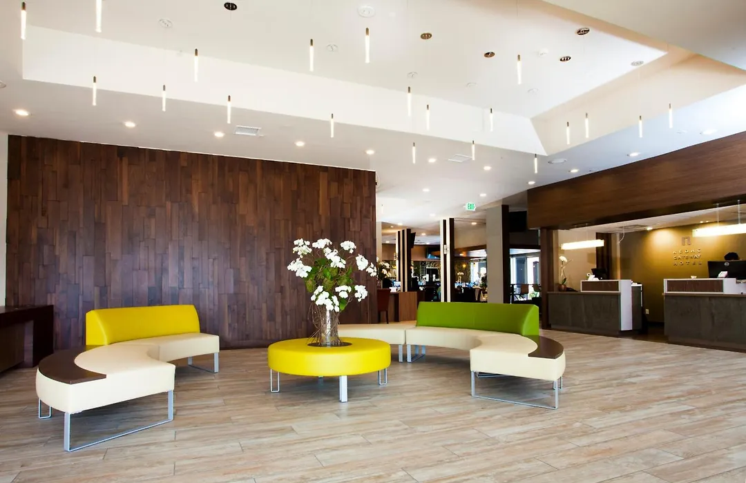 Redac Gateway Hotel Torrance-1