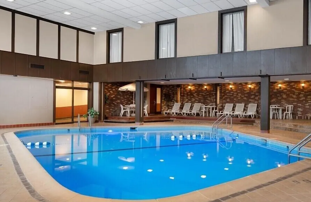Albert Lea Inn And Suites-1
