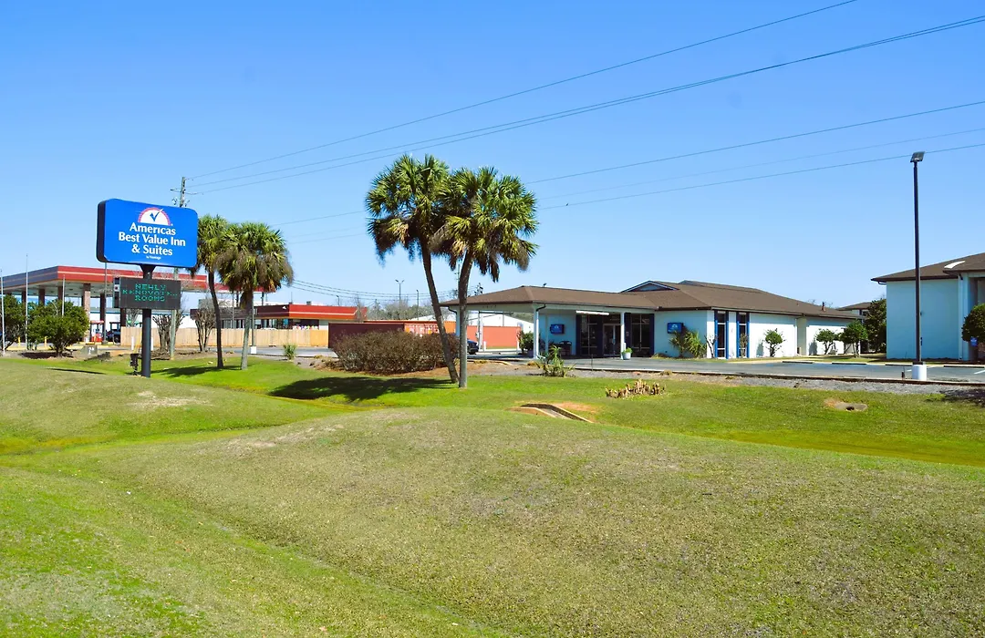 Americas Best Value Inn & Suites-Foley - Fully Renovated-1