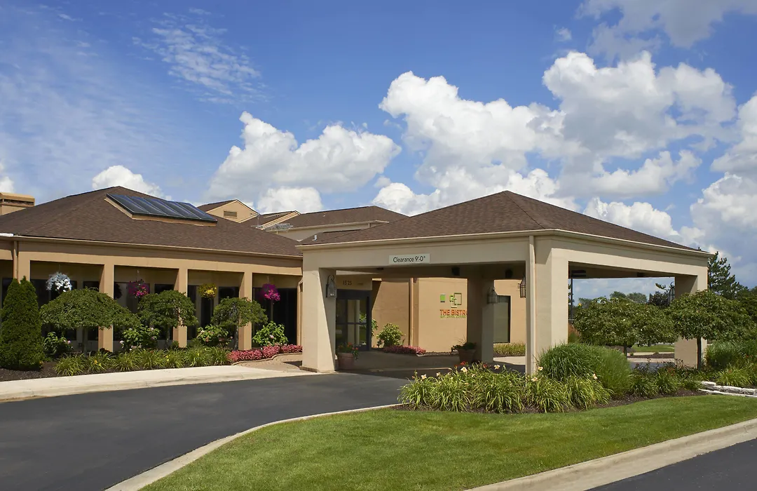 Courtyard By Marriott Detroit Troy-1