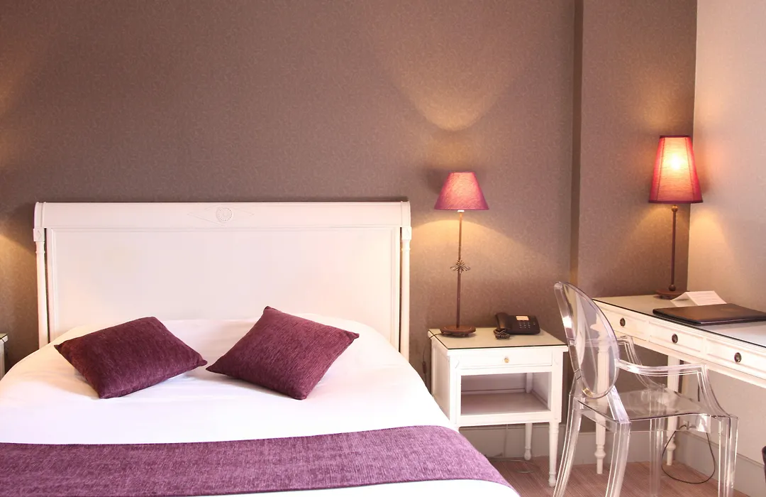 Hostellerie Du Chapeau Rouge-1