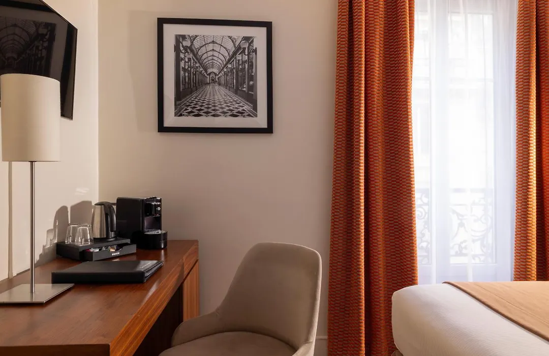 Hotel Elysees Bassano-1