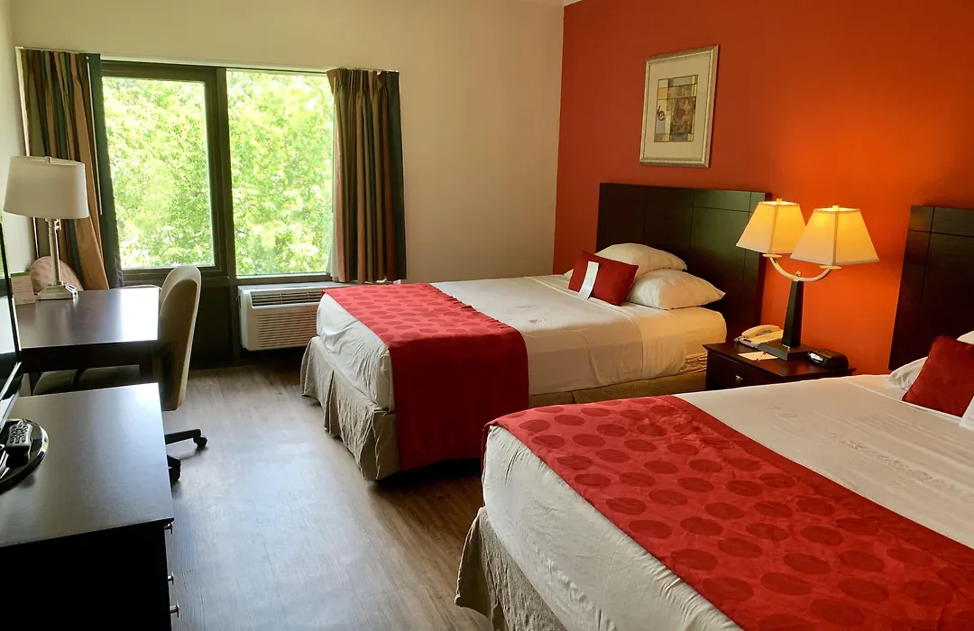 Ramada By Wyndham Newark/Wilmington-1