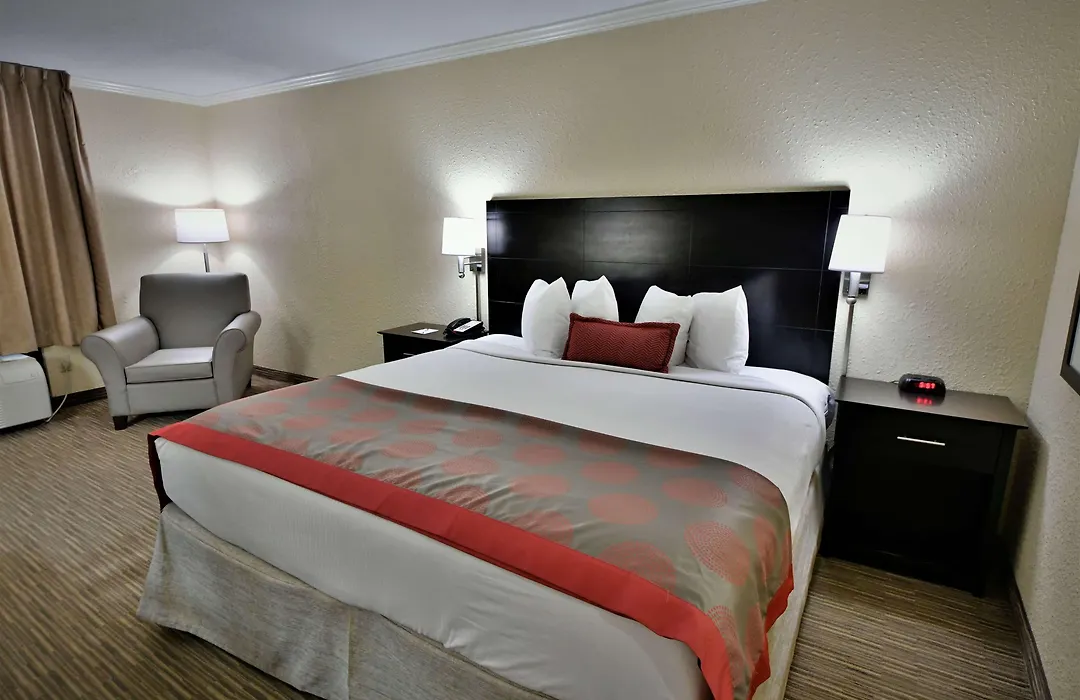 Ramada By Wyndham Jacksonville Hotel & Conference Center-1