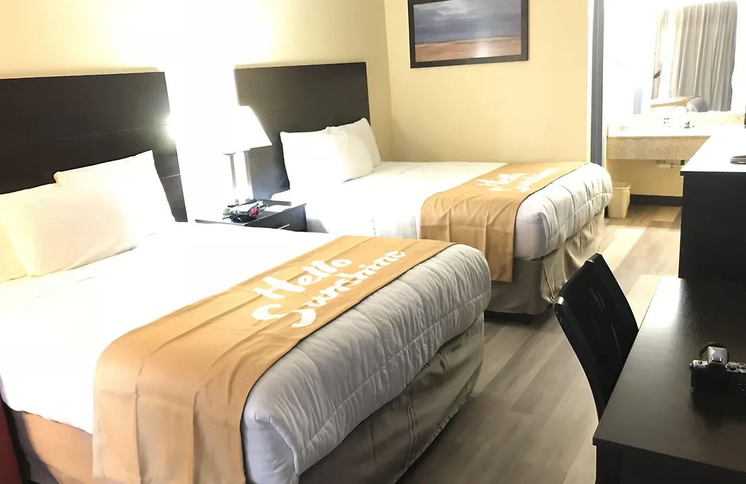 Days Inn By Wyndham Greensboro Airport-1