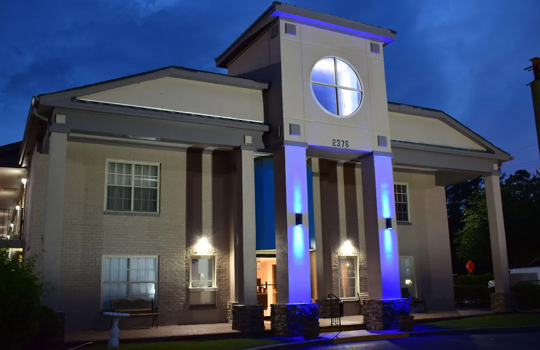 Econo Lodge At The University-1