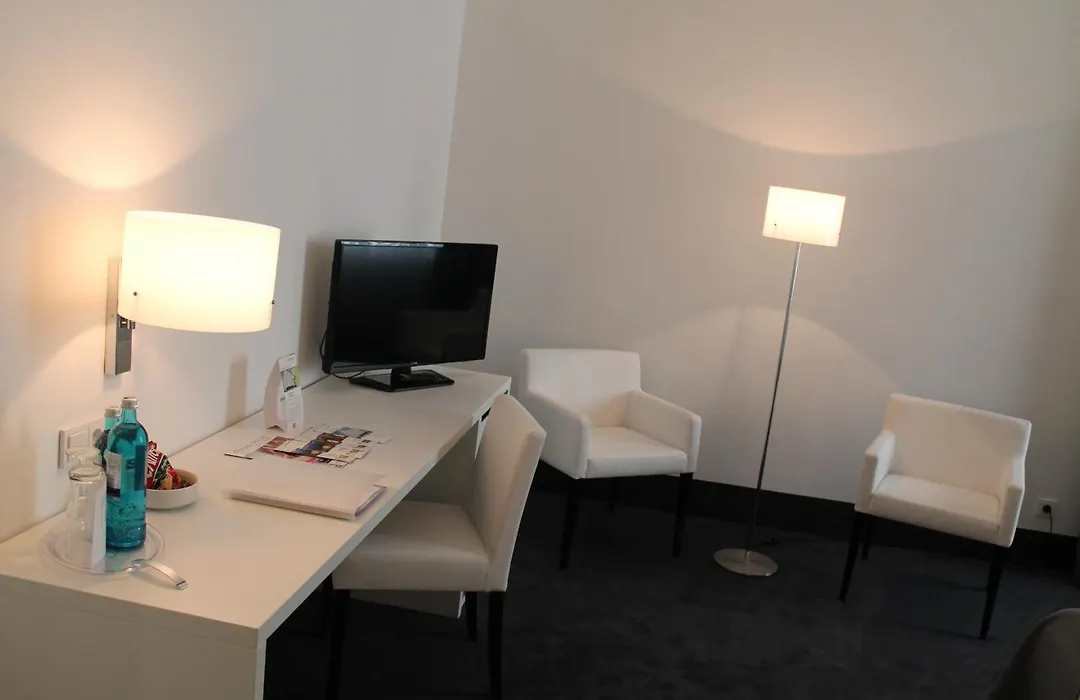 Relexa Hotel Airport Duesseldorf/Ratingen-1