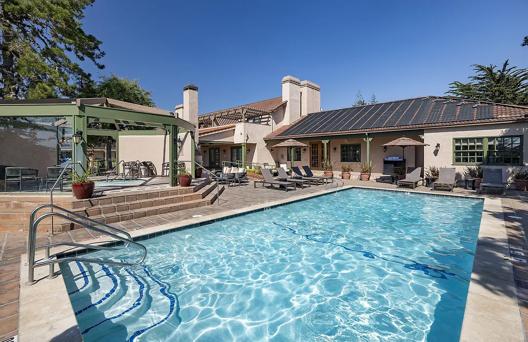 Half Moon Bay Lodge-1