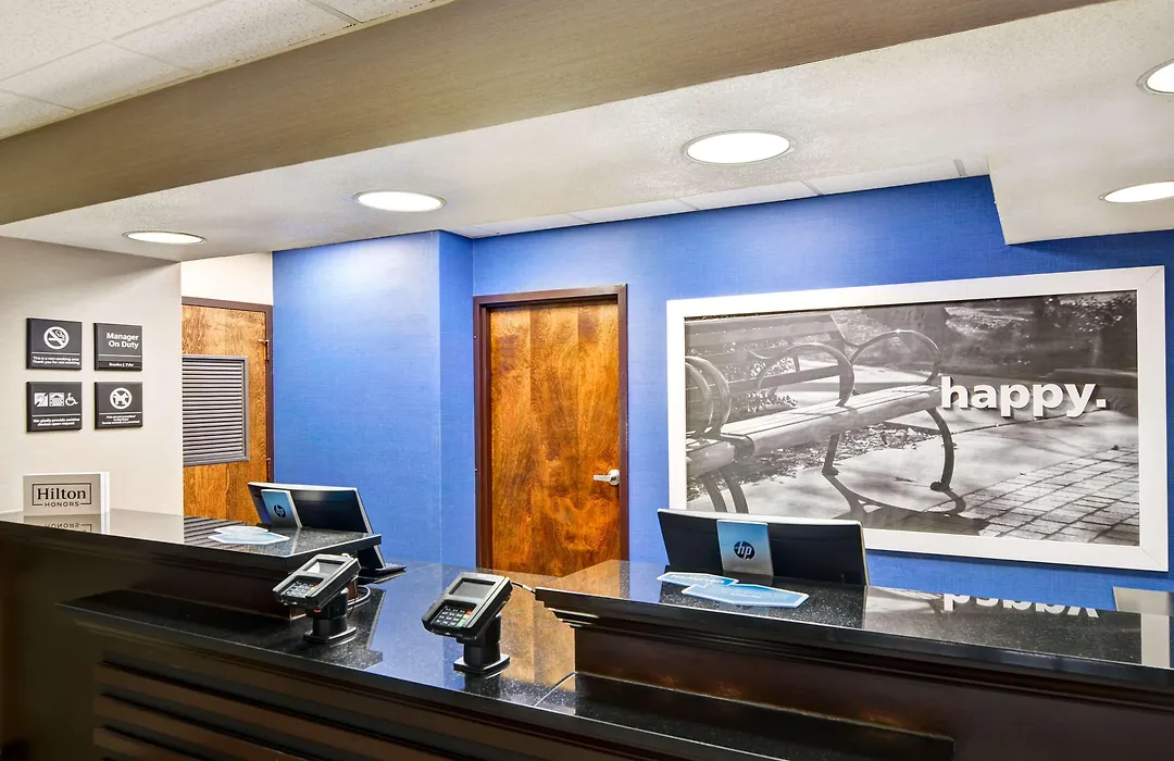 Hampton Inn State College-1