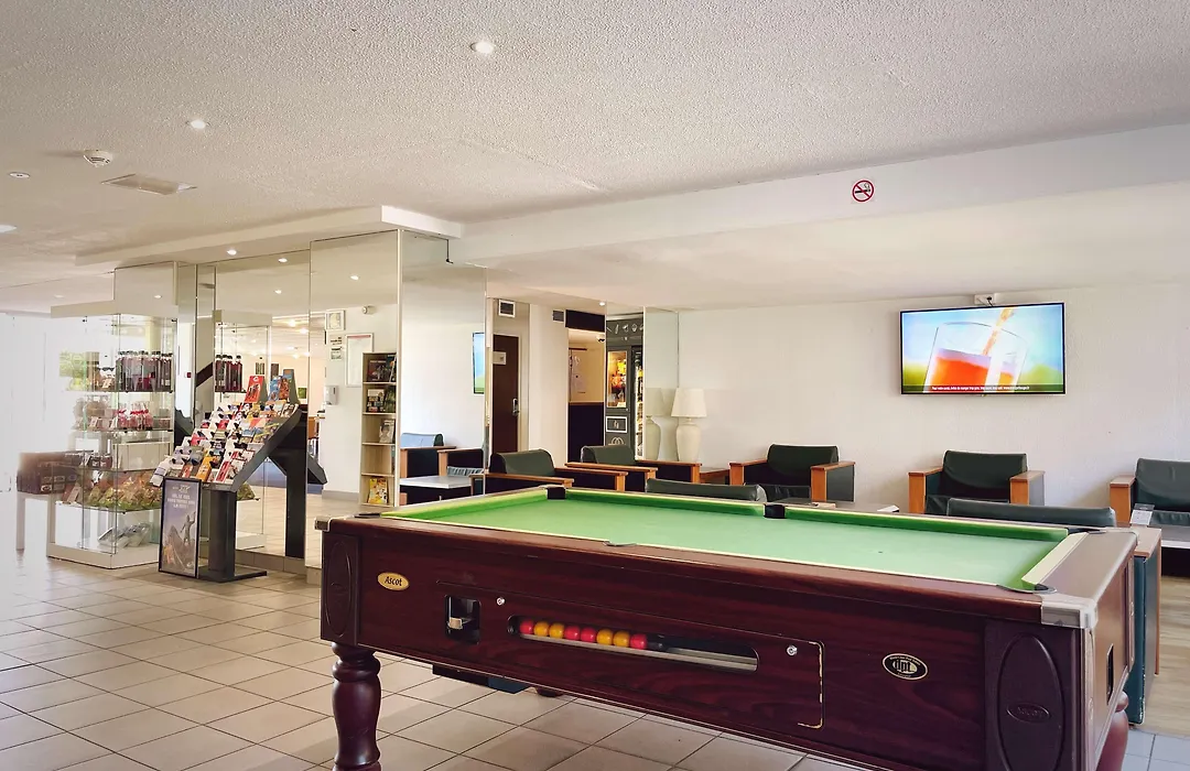 Kyriad Nemours-1