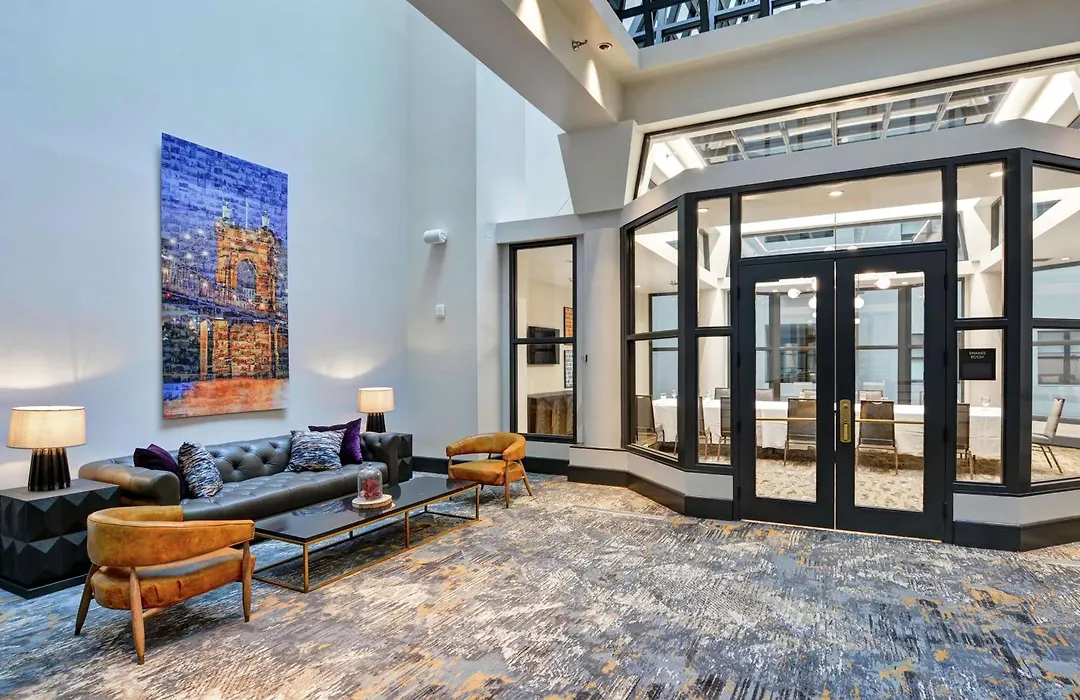 The Cincinnatian Curio Collection By Hilton-1