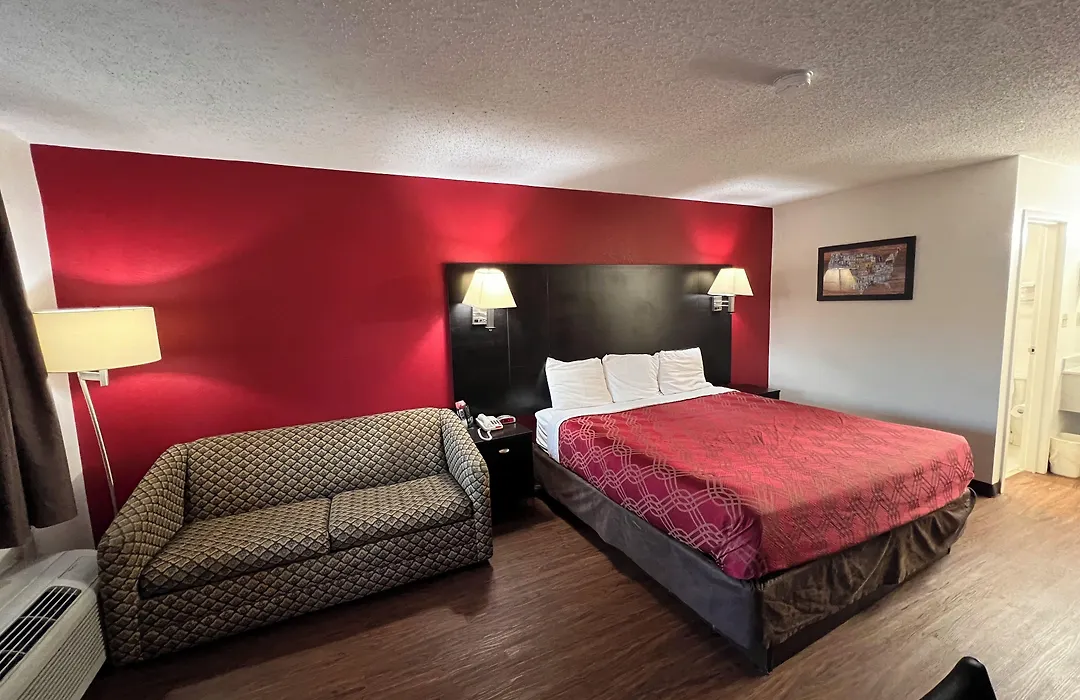 Econo Lodge Inn & Suites Tuscaloosa I-20-1