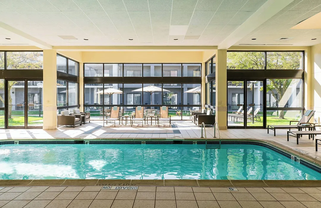 Courtyard By Marriott Chicago Naperville-1