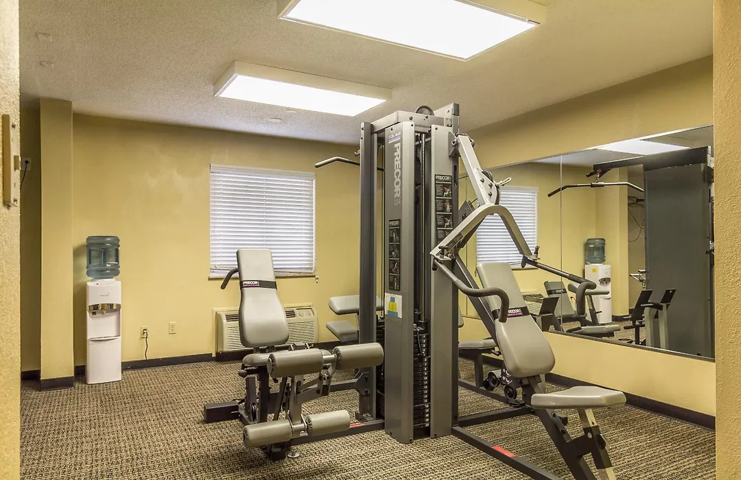 Baymont By Wyndham Kansas City Ku Medical Center-1