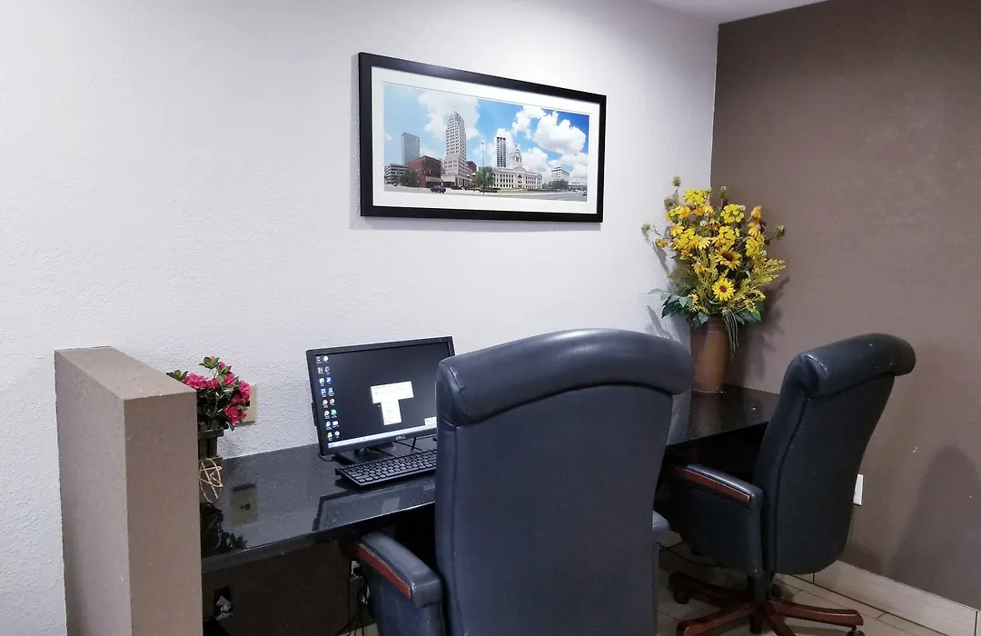 Travelodge By Wyndham Fort Wayne North-1