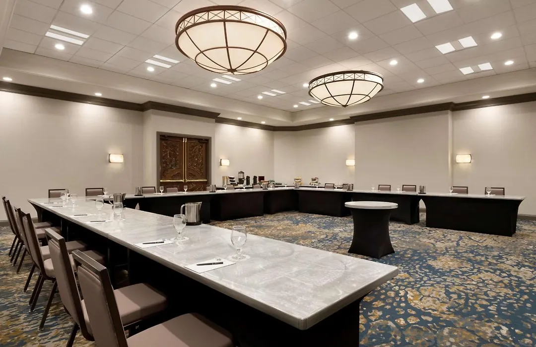 Embassy Suites By Hilton Columbus-1