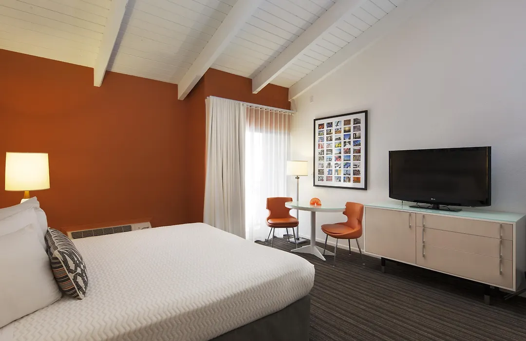 Inn At Venice Beach-1