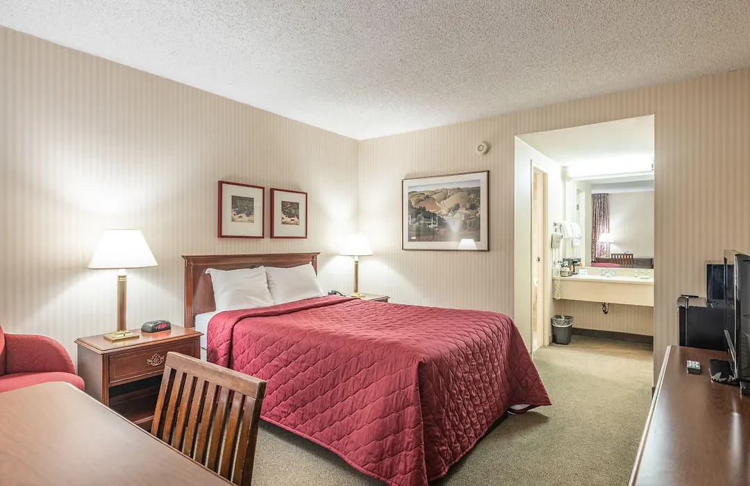 University Place Hotel And Conference Center-1