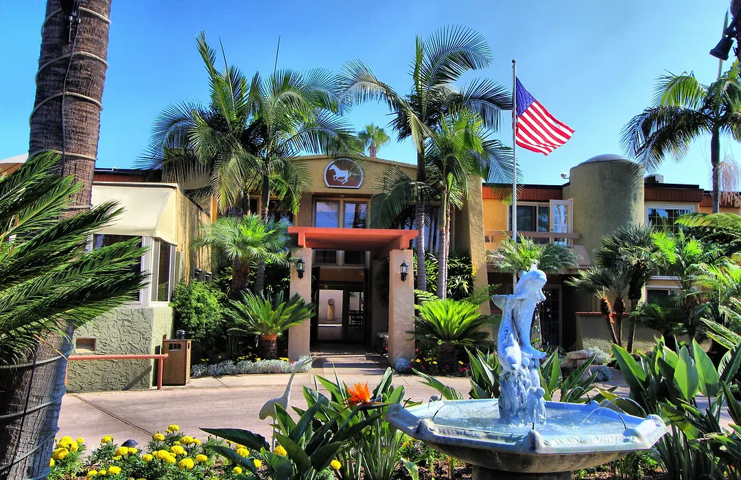 Winners Circle Resort-1