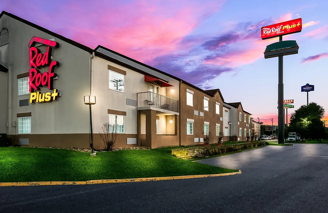 Red Roof Inn Plus+ & Suites Knoxville West - Cedar Bluff-1