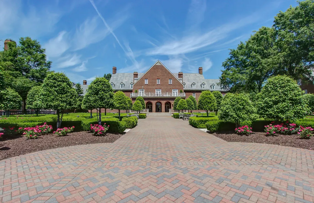 The Founders Inn & Spa Tapestry Collection By Hilton-1