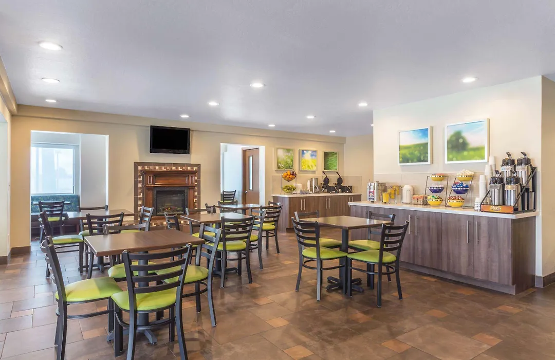 Days Inn & Suites By Wyndham East Flagstaff-1