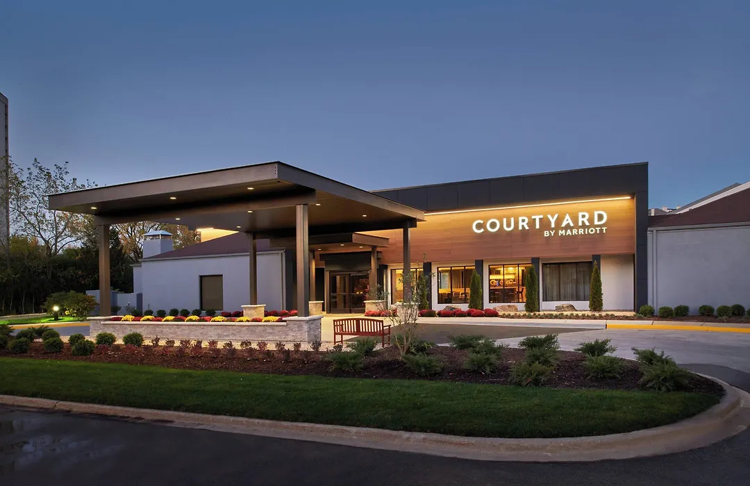 Courtyard Chicago Oakbrook Terrace-1