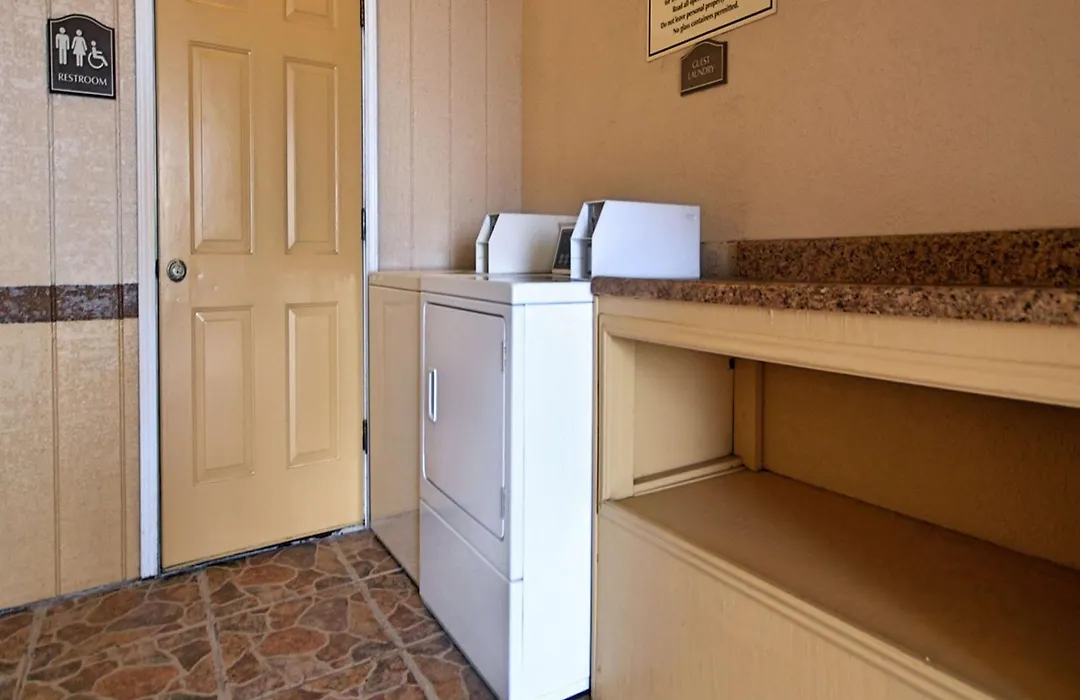 Americas Best Value Inn Kingsville-1