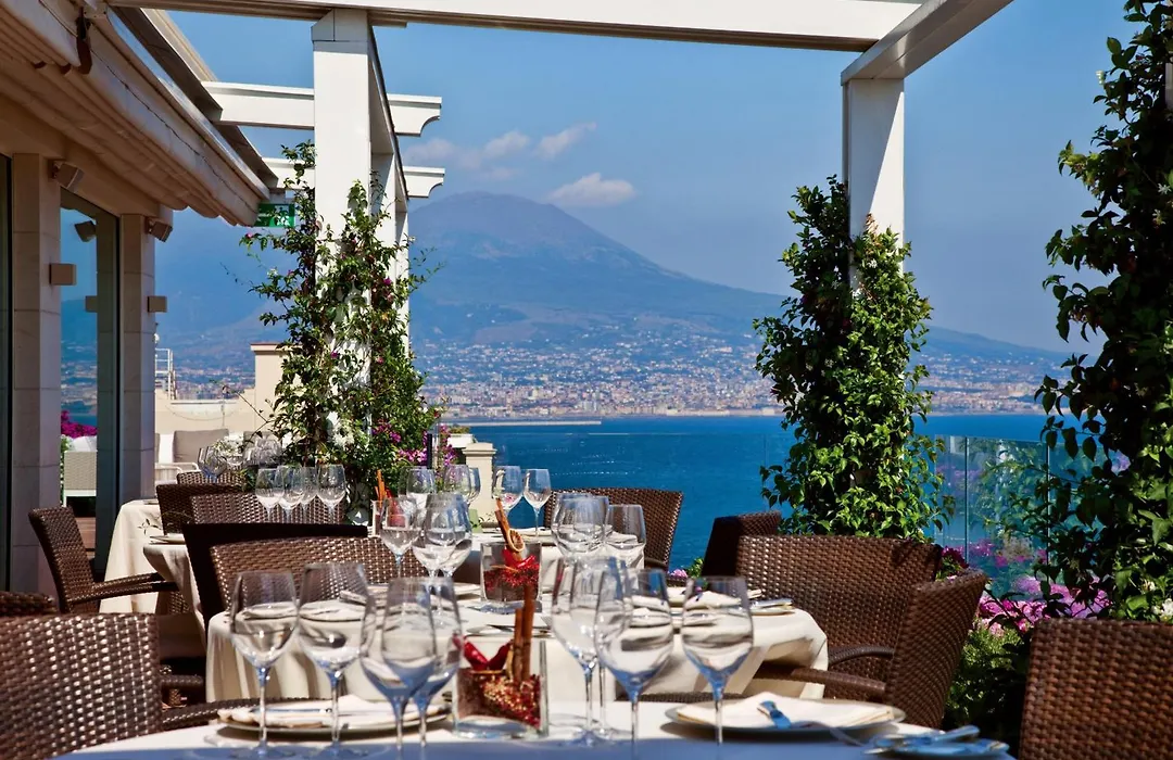 Grand Hotel Vesuvio-1