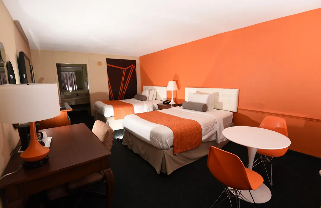 Howard Johnson Hotel & Conference Center By Wyndham Salem-1