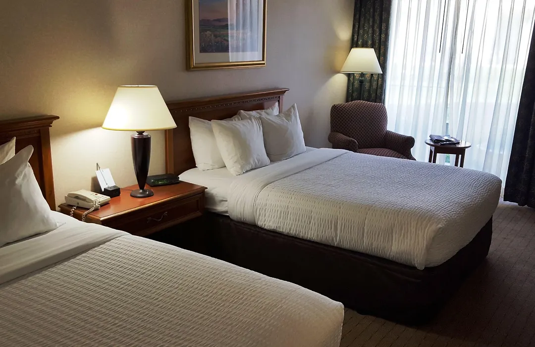 Holiday Inn Ontario By Ihg-1