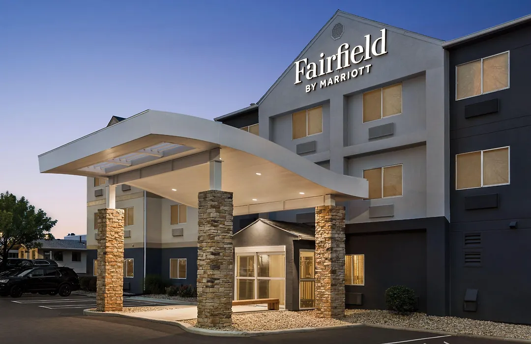 Fairfield Inn & Suites Findlay-1