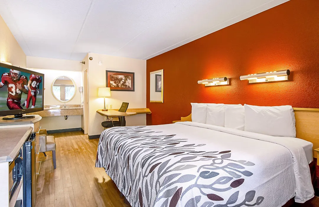 Red Roof Inn Elkhart-1
