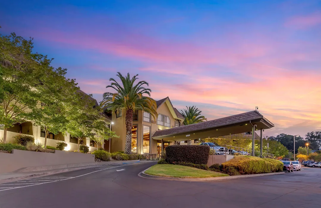 Best Western Plus Novato Oaks Inn-1