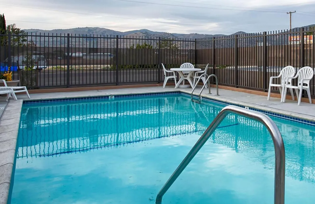 Surestay Hotel By Best Western Tehachapi-1
